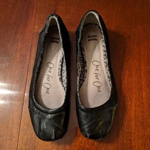 Toms leather ballet flats